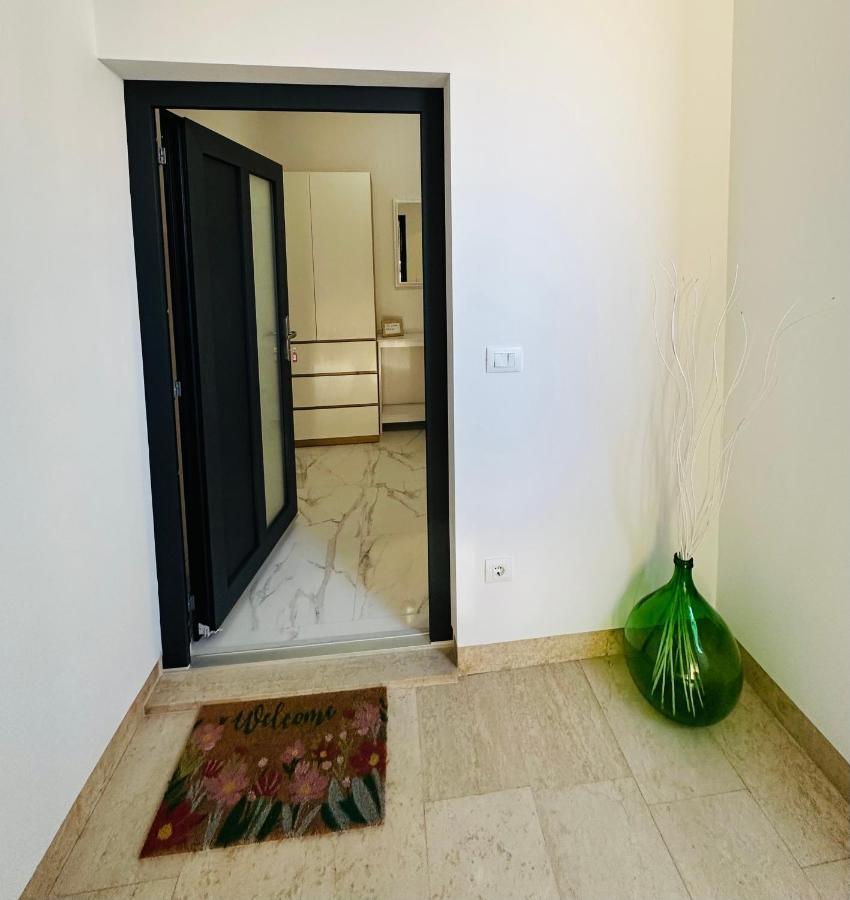 Studio Zara Rovinj Extérieur photo